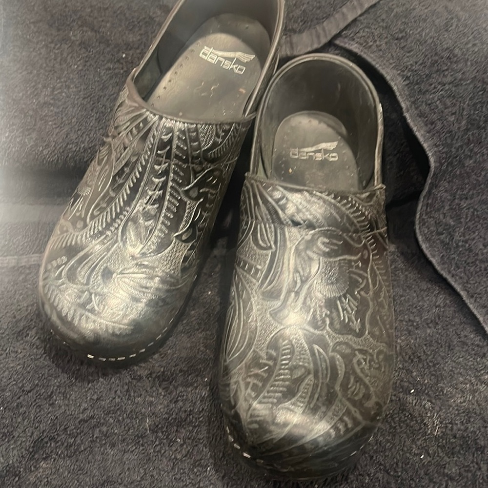 DANSKOS 40 worn twice